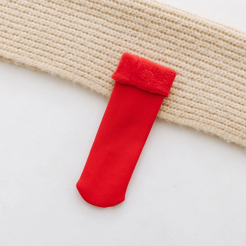 Зимние Wamer дети утолщаются Термальность из шерсти и кашемира зимние носки бесшовные бархатные сапоги полу носки для сна для детей От 3 до 12 лет - Цвет: Красный