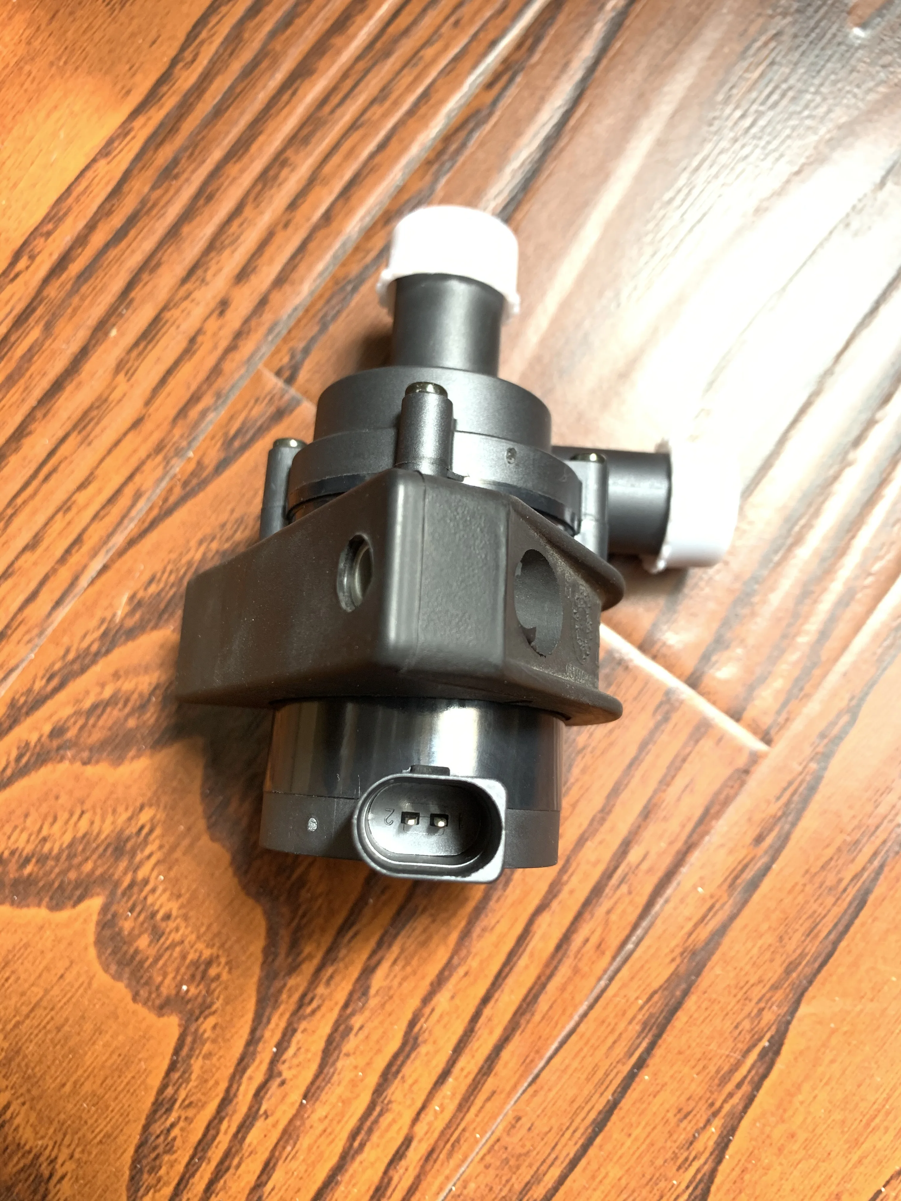 Additional Auxiliary Coolant Water Pump VW Volkswagen Multivan T5 Sharan Transporter Heater 7H0965561 7H0965561A Cooling Water Pump