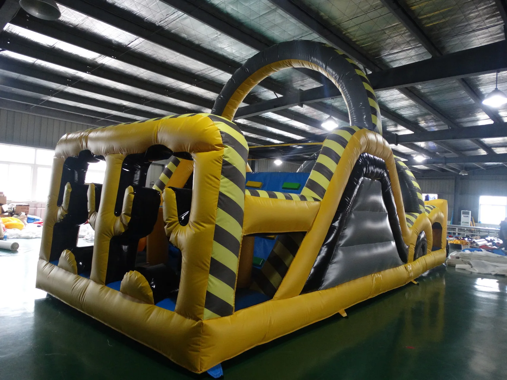 

Commercial Inflatable Obstacle Course with Slide with CE blower/Inflatable Fun City