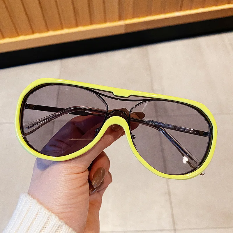 23451016473_599793616