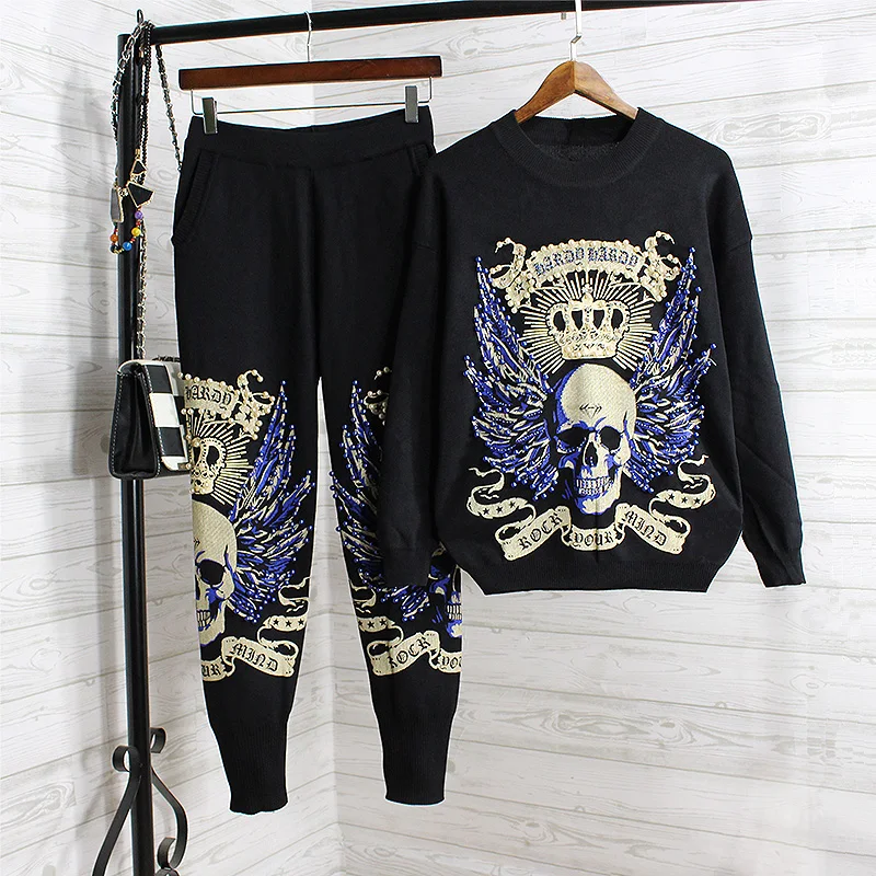 

2019 Autumn Winter Printed Skull Nail Pearl Knitted Pant Suits 2 Piece Set Women Loose Knitted Sweater Hallen Pants Suit Female