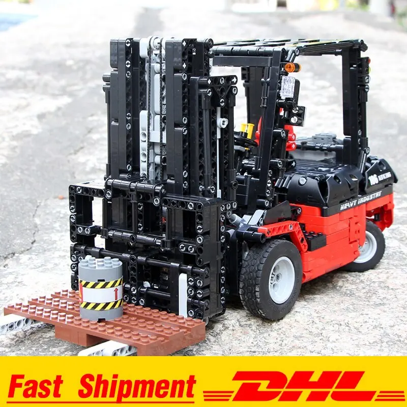 

Mould King Technic APP RC Model The Forklift Truck 13106 1719PCS Building Blocks Bricks for Children Assemble Car Christmas Toys