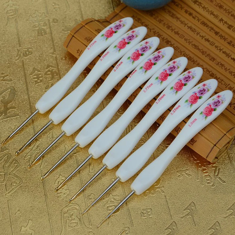 8Pcs/set Sweater Needle Crochet Hooks Set Haaknaalden Small Curved Handle Printing Crochet Weave Craft Yarn Sewing Needle