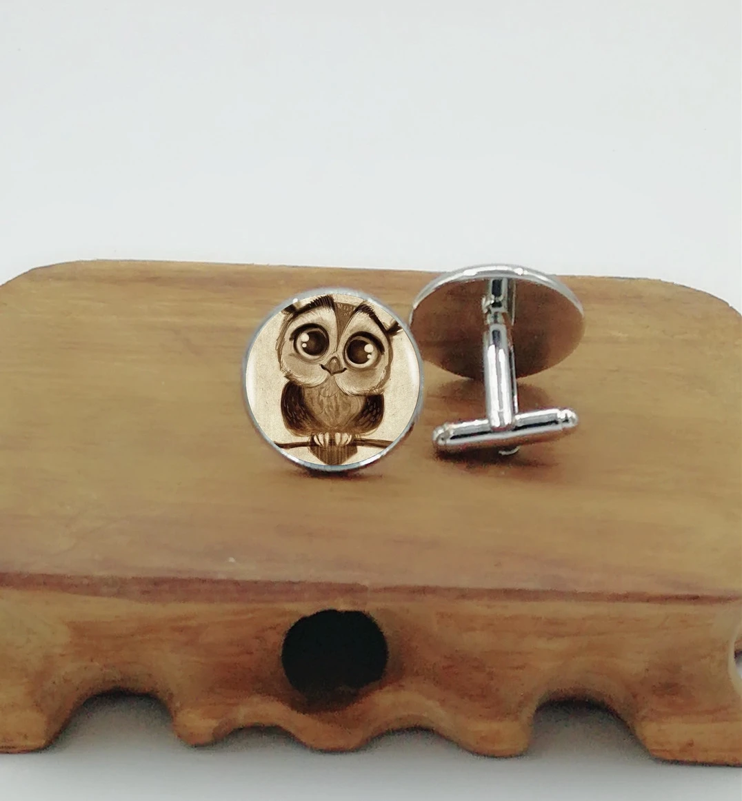 

2019 New Fashion Pop Charm Cufflinks Owl Shirt Cufflinks Cufflinks High Quality