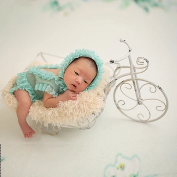 

Newborn Lace Clothes Infant Dots Ruffer Bonnet And Romper Full Set Photography Props Sewn Baby Romper Outfit