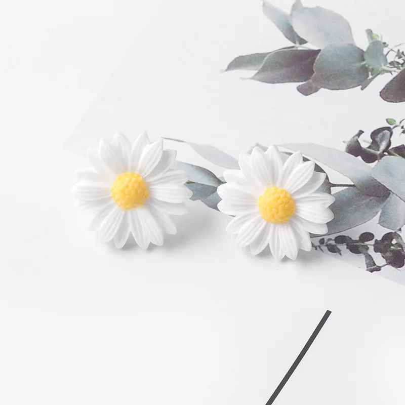 Darling Daisies Stud Earrings - Image 2