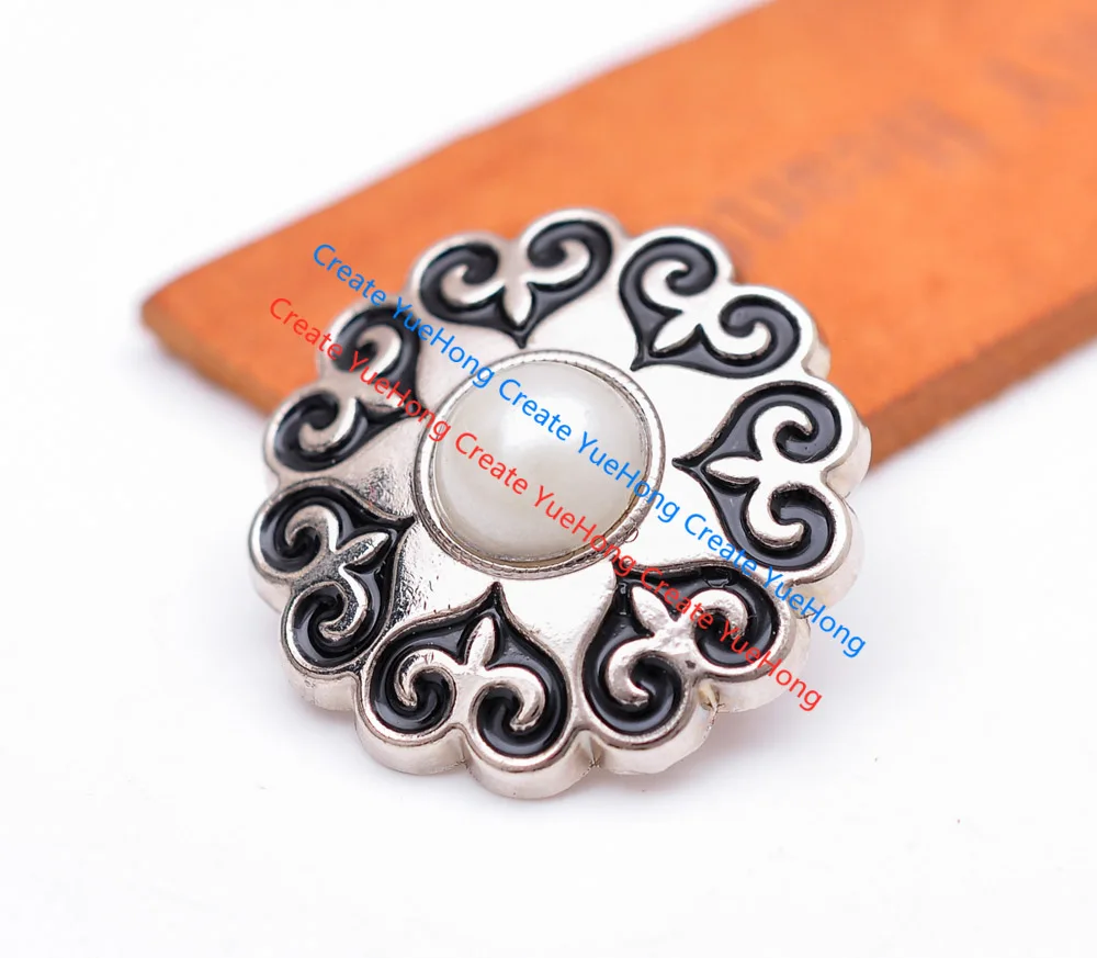 10X 30MM Silver Western Biker Celtic Flower Carved Artificial Grey Pearl Beads Leathercraft Belt SaddleClothes Concho Decor | Украшения и