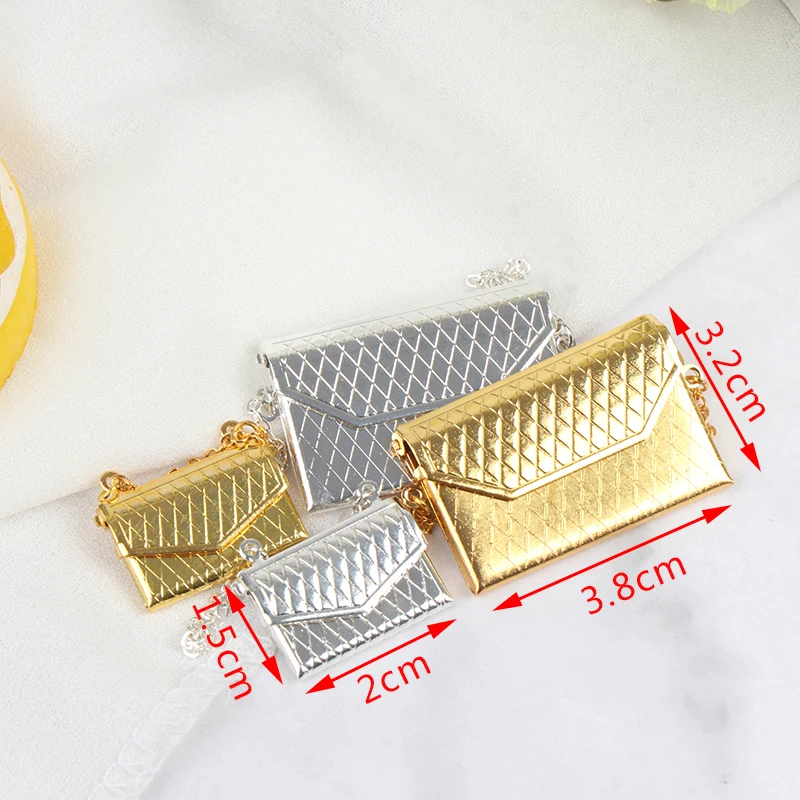 Metal chain pack Doll Bag Miniature Shopping Handbag for Clothes 1 Pc