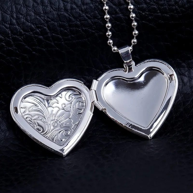 

2019 Creative Style Copper Love Heart Shaped Frame Necklace Totem English Letters Silver Plated Pendant necklaces