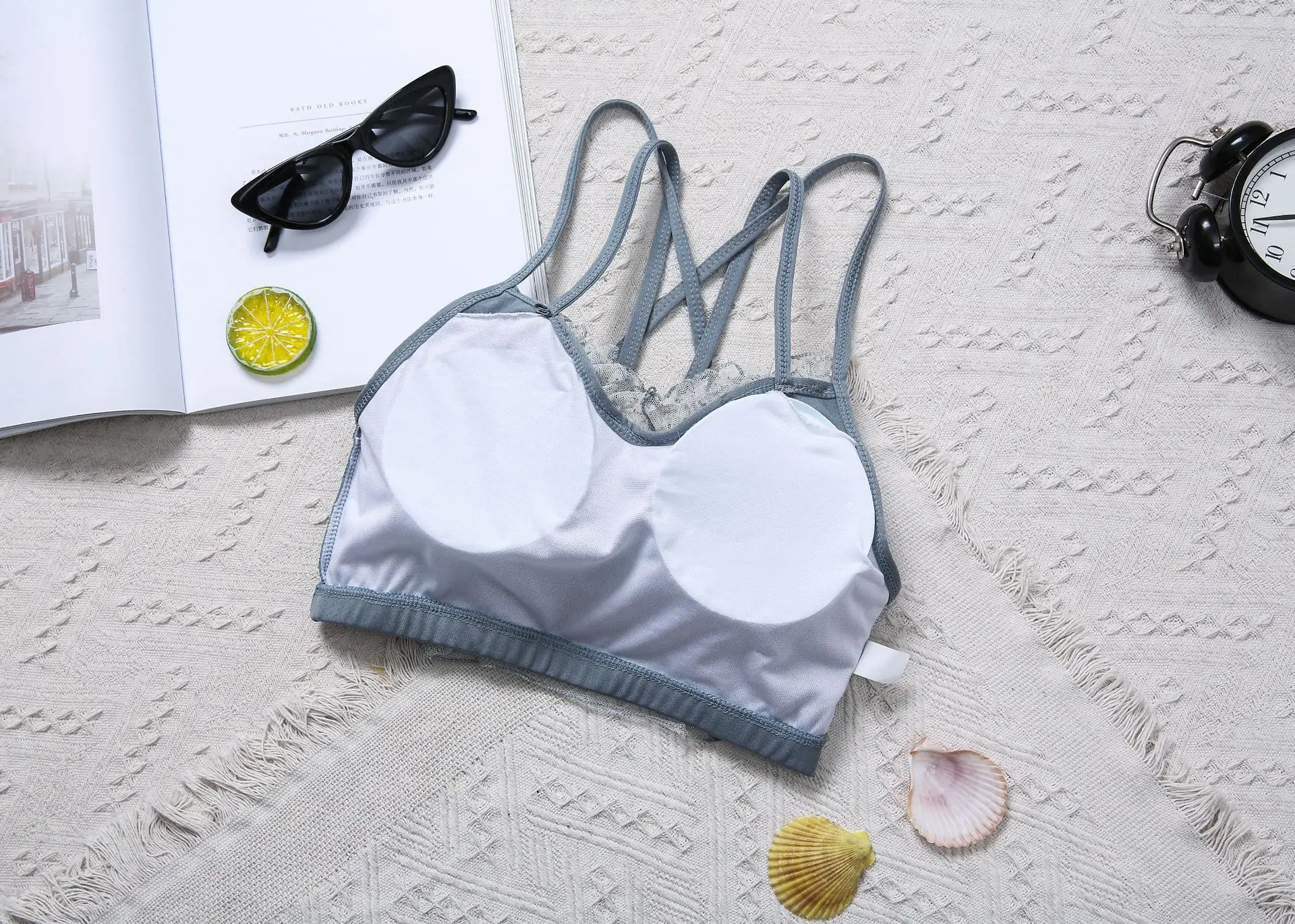 Рисунок 6 - Женский летний сексуальный раздельный купальник