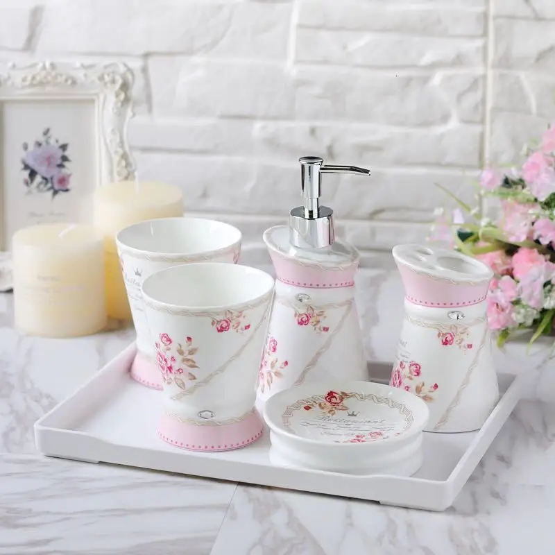 set plus tray В европейском стиле сантехника из пяти частей керамическая зубная щетка Новые Свадебные товары набор для мытья с лотком простые принадлежности для ванной комнаты - Цвет: set plus tray