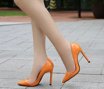 Вечерние модельные туфли-лодочки; тонкие туфли; милые женские туфли ярких цветов; пикантные туфли с закрытым носком на высоком каблуке; большие размеры; 44,45; 46,47 - Цвет: Оранжевый
