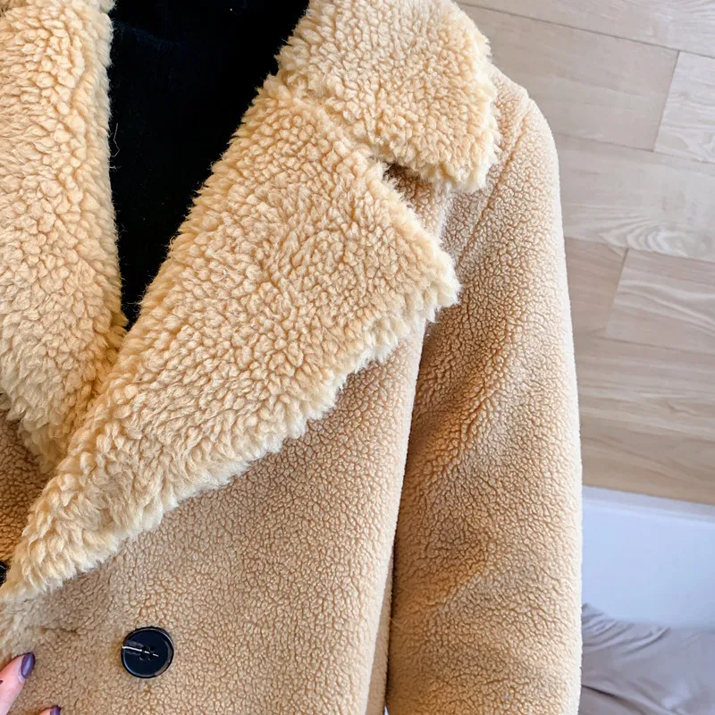 Зимний женский высококачественный жилет из искусственной мерлушки, пальто, роскошное длинное пальто с мехом, Свободное пальто с отворотами, плотное теплое пальто больших размеров, женские плюшевые пальто