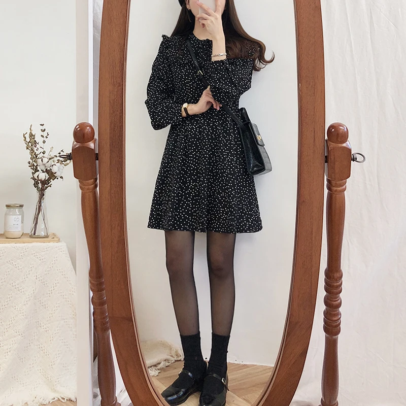 Cena 2019 śliczna urocza sukienka gorąca sprzedaż kobiety moda koreański styl projekt linia Preppy dziewczyny Vintage Polka Dot potargane Mini czarna sukienka