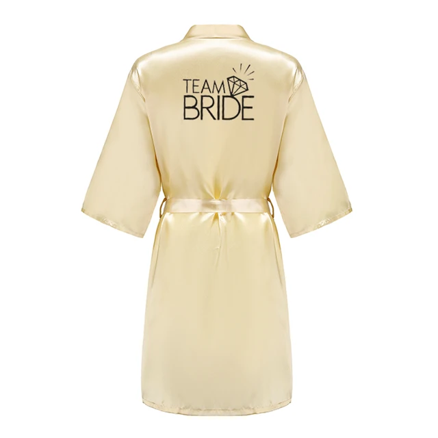 Bata de novia de equipo para fiesta de boda con letras negras, Kimono, pijamas de satén para dama de honor, albornoz rosa dorado