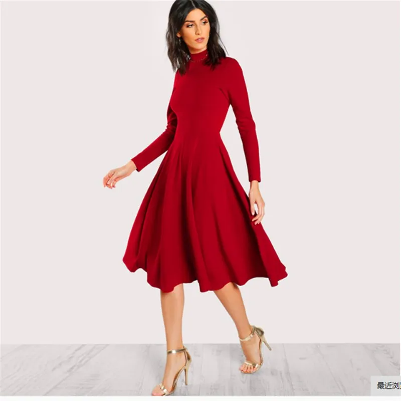 Красное платье с длинными рукавами вечерние облегающее женское 2020 желтого цвета