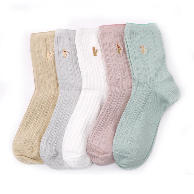 2 пары, новые модные женские носки, однотонные хлопковые носки с вышивкой, женские теплые короткие носки для девочек на весну, осень, зиму, Meias