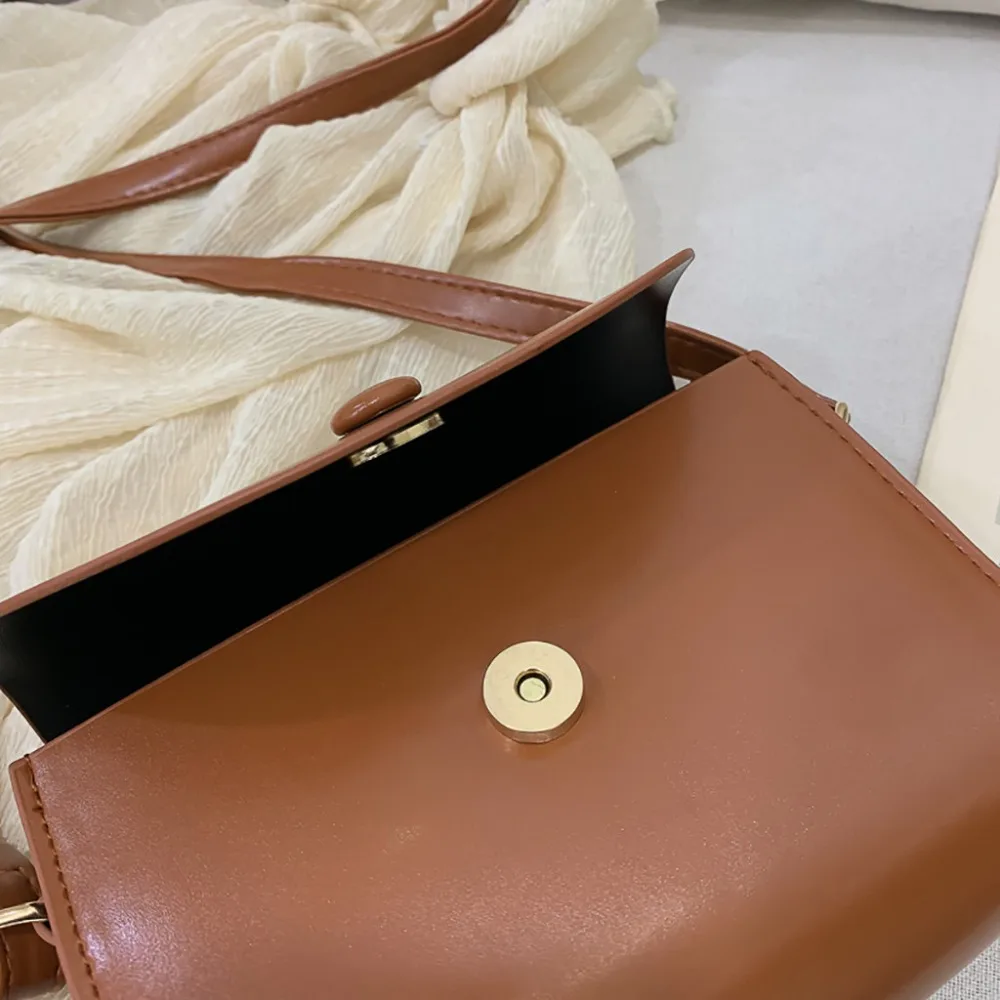 18 - FYH90827016_0216424451715946593