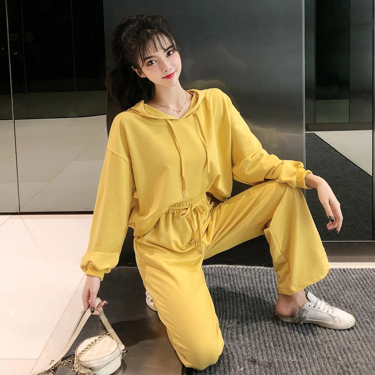 

Photo Shoot New Style Casual Long Sleeve Hoodie Set Short Loose-Fit Sports Loose Pants Two-Piece Set