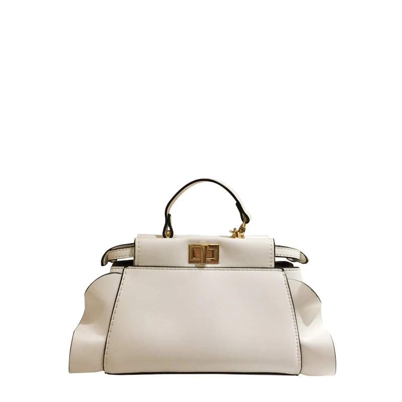 

Luxury Ruffled Kitten Women Package 2019 Spring New Female Bag Temperament Noble Handbag Lock High Quality Mini Bag White Black