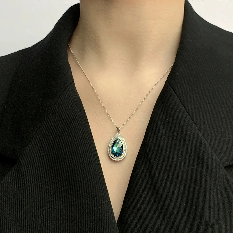 Explosive S925 Sterling Silver Fashion High-Grade Austrian Crystal Necklace Women's Simple Pendant Collarbone Chain 1 Order
