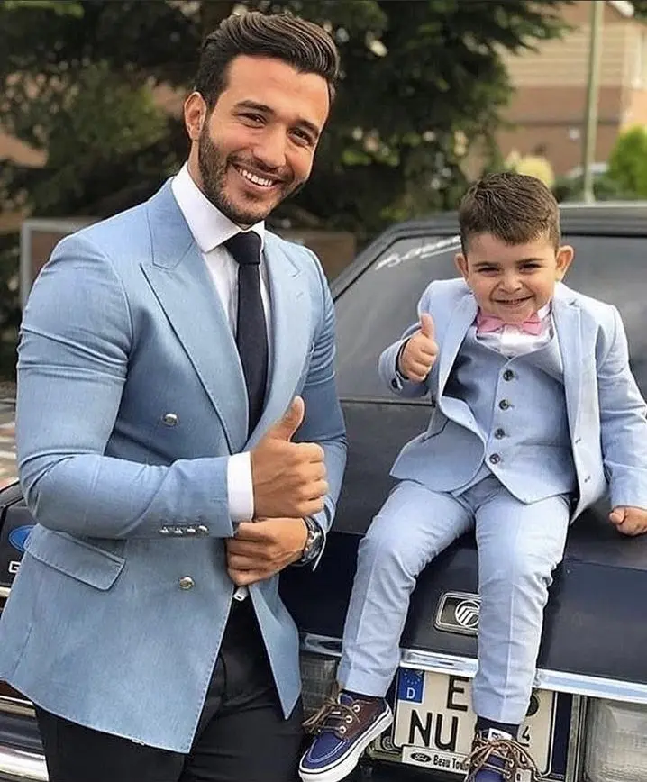 Синие костюмы для папы и сына смокинги жениха лучший мужской шафера свадебные