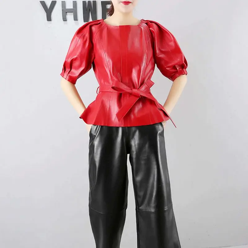 Рисунок 3 - Женская короткая куртка из натуральной овечьей кожи