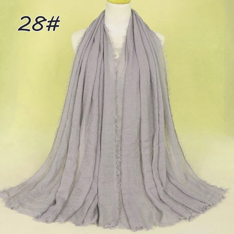 Для женщин мусульманские, однотонные мягкие Crinkle хлопок хиджаб длинный шарф мусульманская накидка палантин женские шелковые шарфы мода женский платок хиджаб глушитель выхлопных газов - Цвет: Color 28