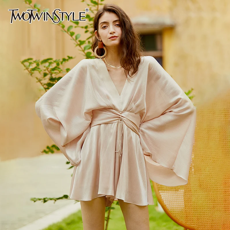 TWOTWINSTYLE Vintage Tunic Women Dress V Neck Long Sleeve High Waist Lace Up Bowknot Mini Elegant Dresses Female Summer 2020 New TWOTWINSTYLE Vintage Tunic Women Dress V Neck Long Sleeve High Waist Lace Up Bowknot Mini Elegant Dresses Female Summer 2020 New