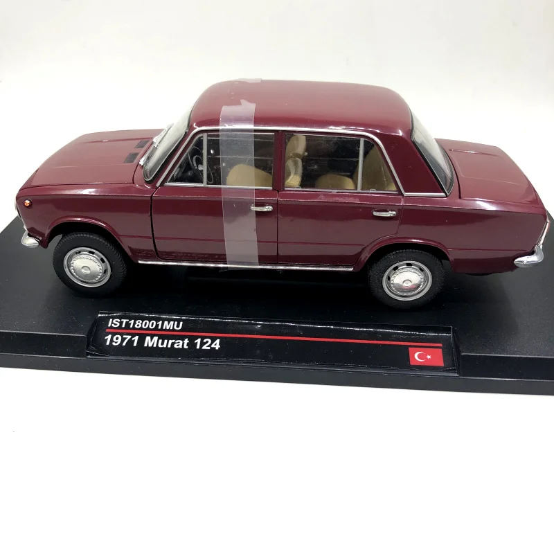

1:18 IST Lada1200 Fiat Murat124 Simulation Car Model 23cm