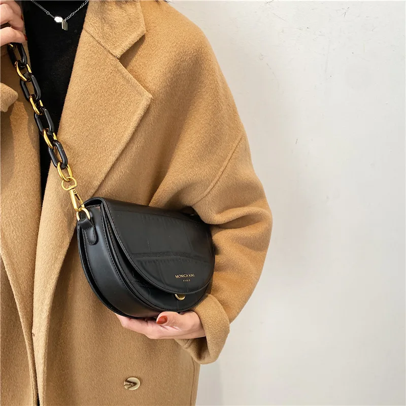 Export niche design messenger bag women 2021 new fashion net red retro saddle bag versatile Simple Shoulder Bag