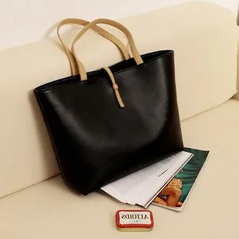 

2020 New Women's Handbag Fashion Belt Buckle Women's Bag Handbag Large Shoulder Messenger Women's Bag Beauty Essential