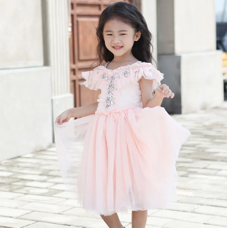 Розничная, коллекция года, летнее серое платье для девочек, стразы, пайетки, газовое праздничное платье принцессы с открытыми плечами одежда для детей от 2 до 6 лет, E8605 - Цвет: light pink