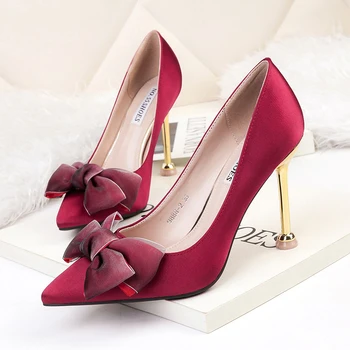 

2020 Spring Fashion 9.5cm High Heels Women Valentine Pointy Fuschia Pumps Female Satin Stiletto Heels Tacones Fetish Silk Shoes