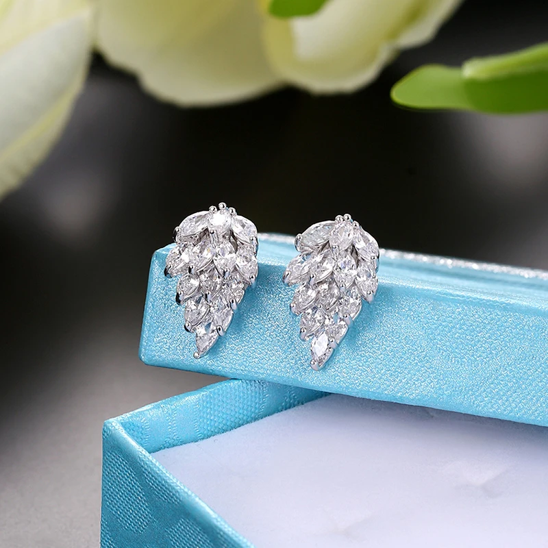 

Triangle Rhinestone Shiny Zircon Earrings Geometric Drops Ms. Fashion Crystal Silver Earrings Jewelry Girl Woman Holiday Gift
