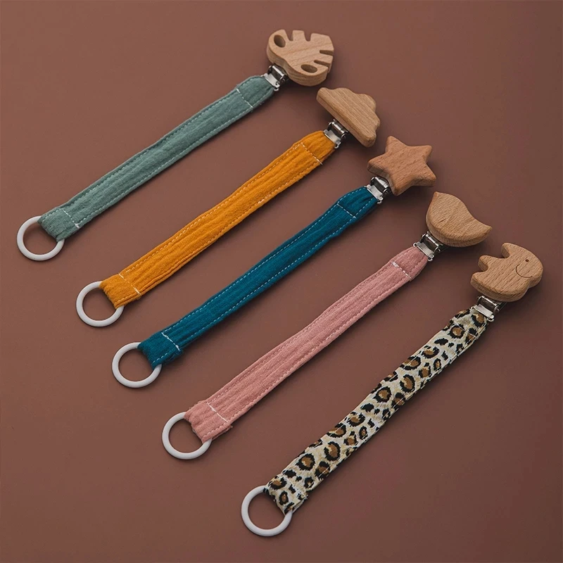 1PC Baby Wooden Teether Pacifier Clip Chain Elephant Pendant Crochet Beads Rodent Soother Clip Baby Shower Gift For Kids Toys