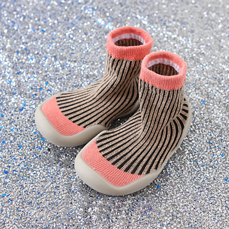 Kalupao Baby Girl Boy Soft Comfortable Outdoors Shoes Cartoon Baby Shoes First Walkers Brand Attipas Anti-slip Toddler Shoes - Цвет: Розовый