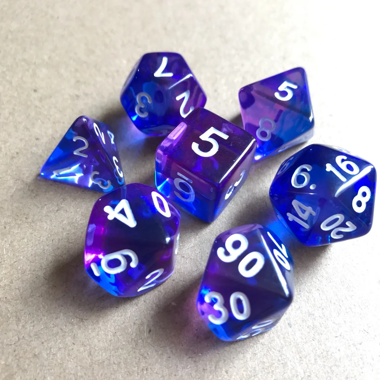 

7pcs/set Transparent Resin Polyhedral dice D4 D6 D8 D10 D12 D20 for Board Game entertainment Dice