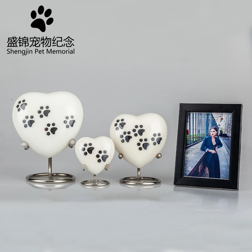 small pet cremation urns