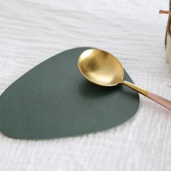 

1pc Table Mat Insulation Kitchen Dining Dish Table Leather Water-Resistant for Coaster PU Bowl Heat Holder Placemat Pad