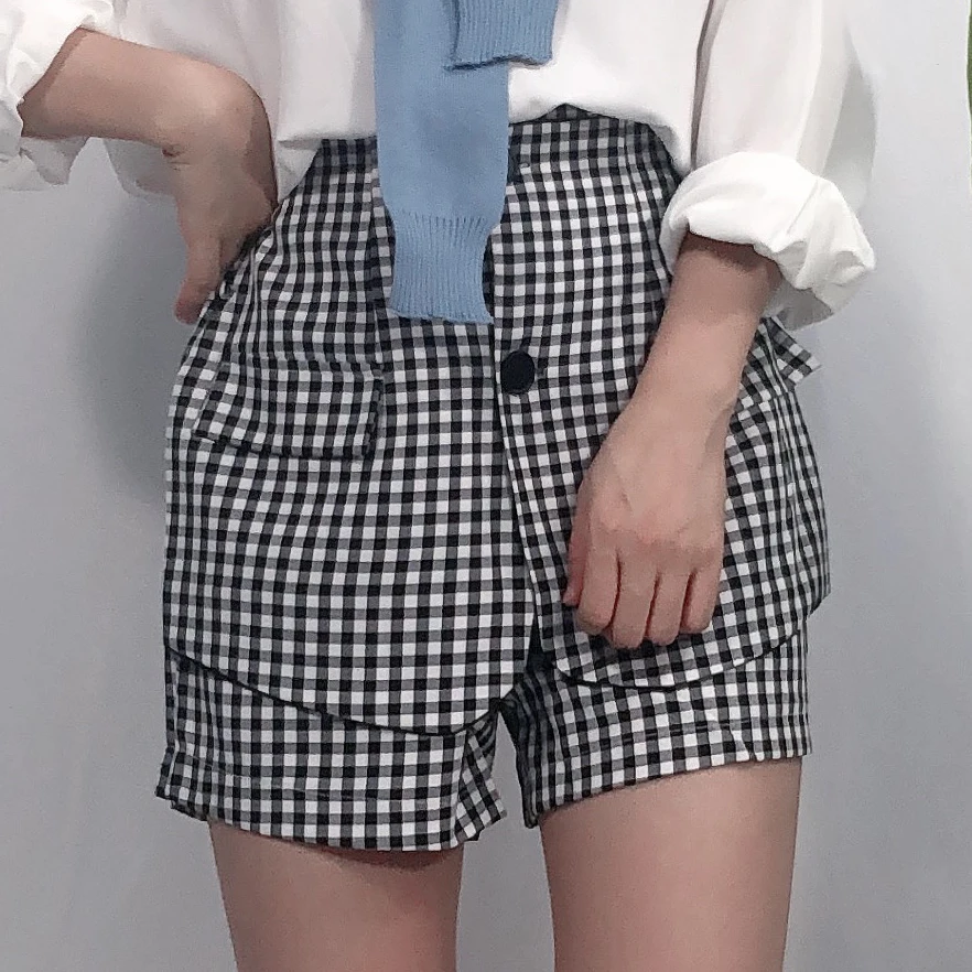 

Hot Sale Straight Plus Size Summer Front Button with Pocket Plaid Shorts