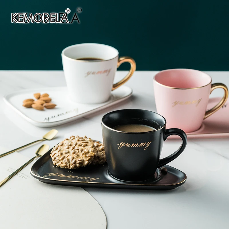 Coffret 4 tasses à café en porcelaine avec soucoupe en acacia TAKE