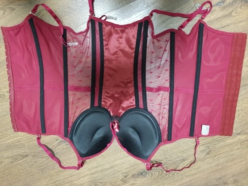 Ufb118816e69b4f69bd84155b7f050edam