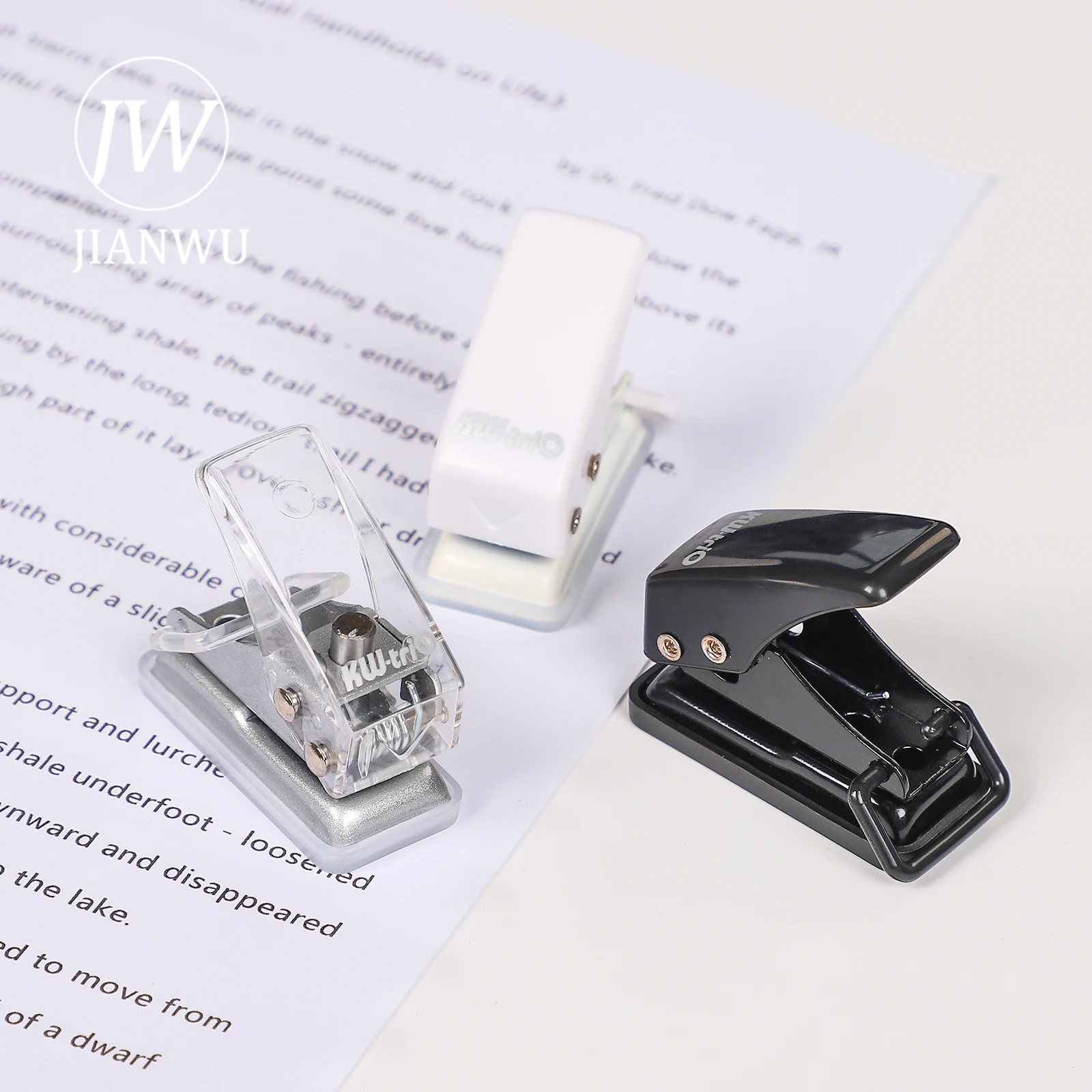 JIANWU Simple Mini Single Paper Puncher Kawaii Stationery Small Fresh Portable Scrapbooking Hole Punch Office Binding Supplies paper punch hole punching tools paper craft punch