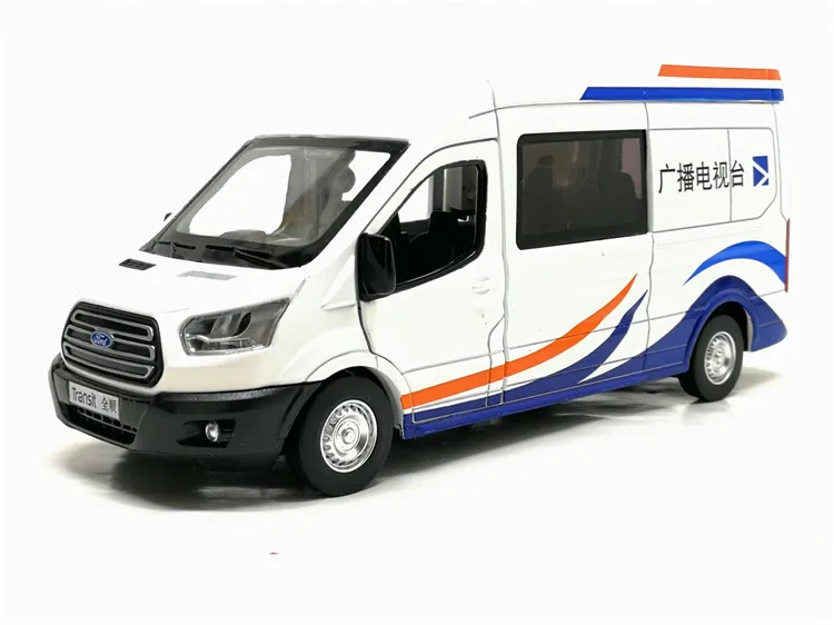 1/35 Transit Van Cargo MPV литая модель автомобиля игрушки Дети Мальчики Девочки подарки игрушки - Цвет: Белый