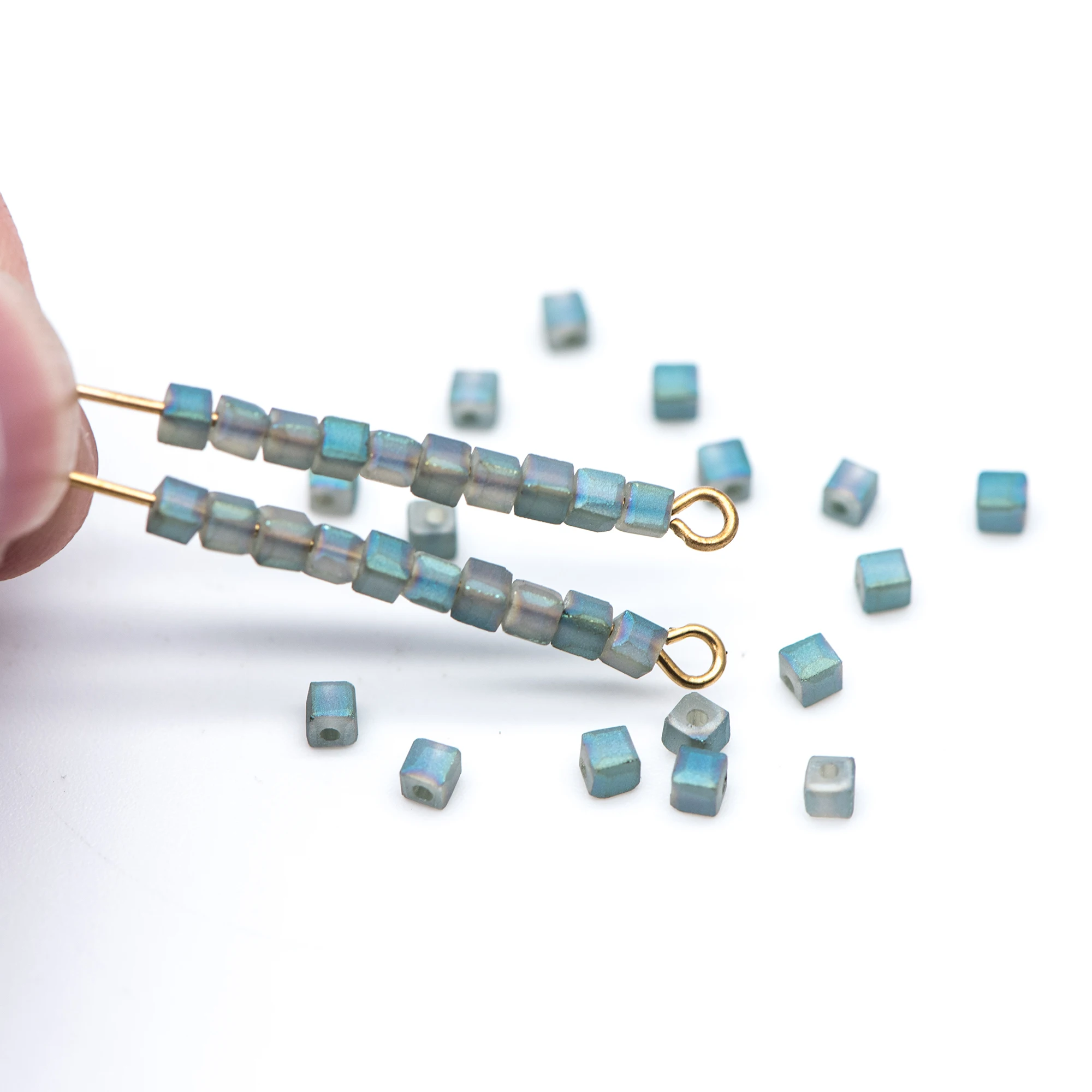 

200 beads- Faceted Glass Cube 2mm, Tiny Crystal Spacer beads, Matte Green (#FZ02-34)