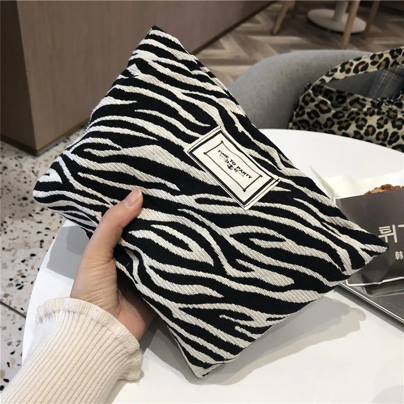 Large Women Leopard Cosmetic Bag Canvas Waterproof Zipper Make Up Bag Travel Washing Makeup Organizer