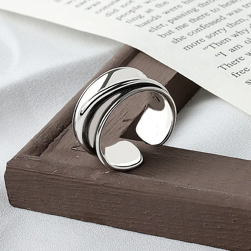 2025 Nuovi arrivi Sterling Sier anelli per le donne larghi lisci rotondi semplici minimalisti aperti anelli regolabili per le dita fascia di moda femminile_voghion.com