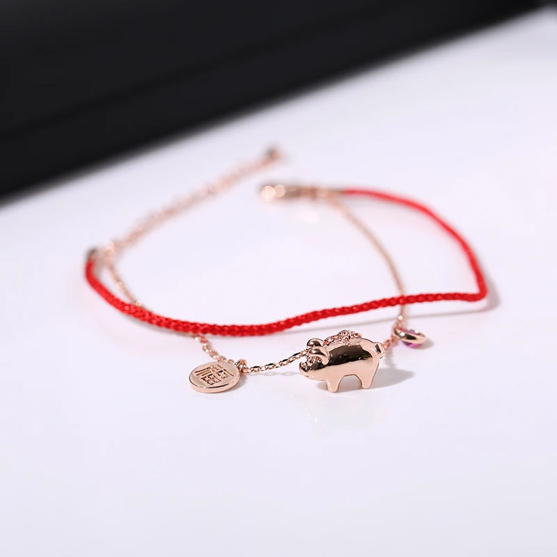 Yun ruo розовое золото Цвет Fortune Свинкой и красным линейный Браслет Модные женские подарок 316 L Титан Сталь ювелирных изделий никогда не увядает Прямая