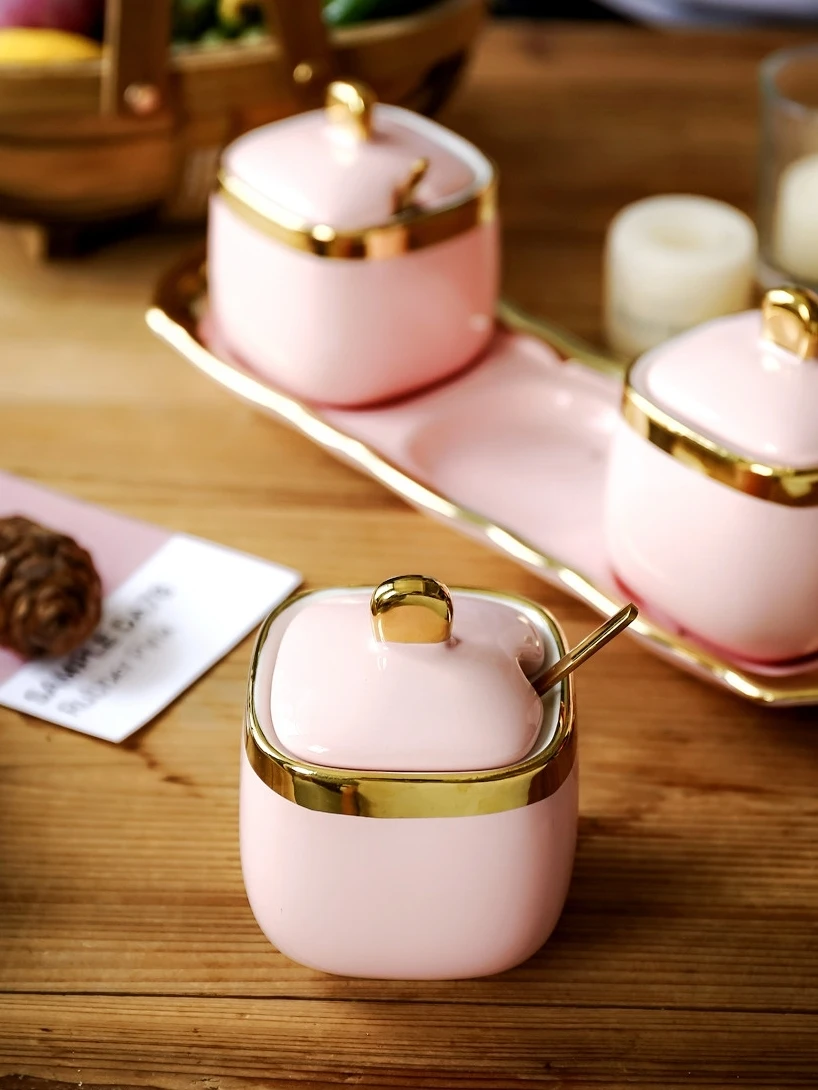 Скандинавский свет роскошный порошок розовая позолоченная Керамическая девушка банка для сахара солонка приправа банка для специй коробка четыре комплекта